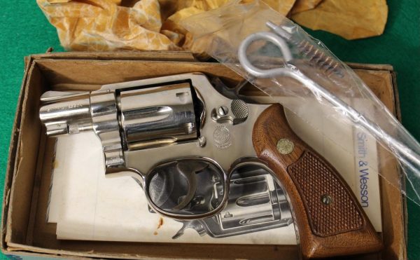 SMITH & WESSON MODEL 12-2 38 SPECIAL - Image 2